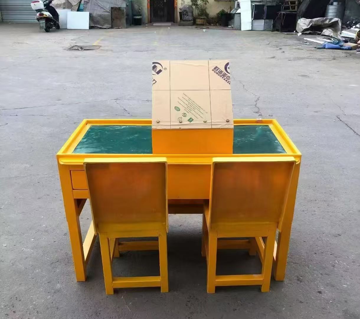 吉水防静电导通桌井下煤矿火工品发放桌：危险品流转的安全守护者